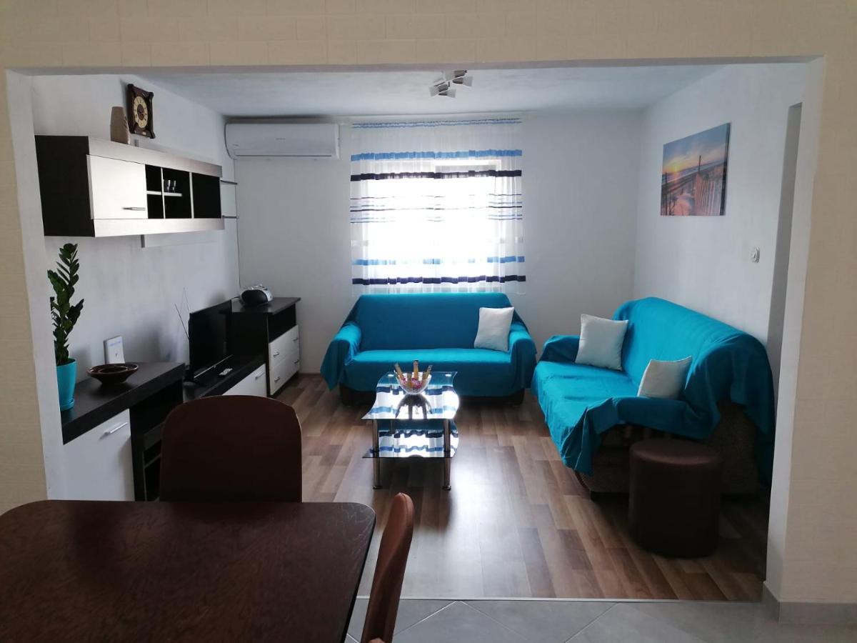 Apartment Slavica 트로기르 외부 사진